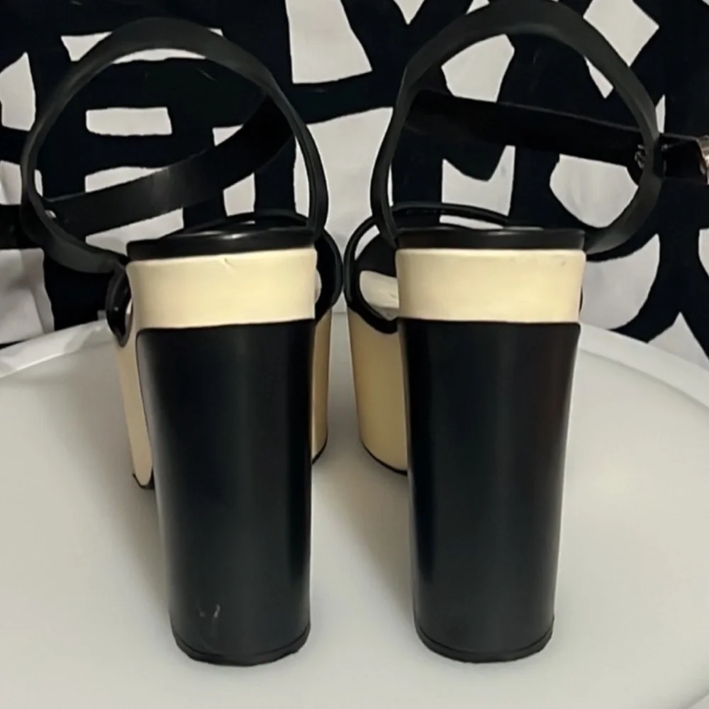 Authentic Chanel black leather signature luxury designer platform sandals sz 9 - Picture 8 of 15